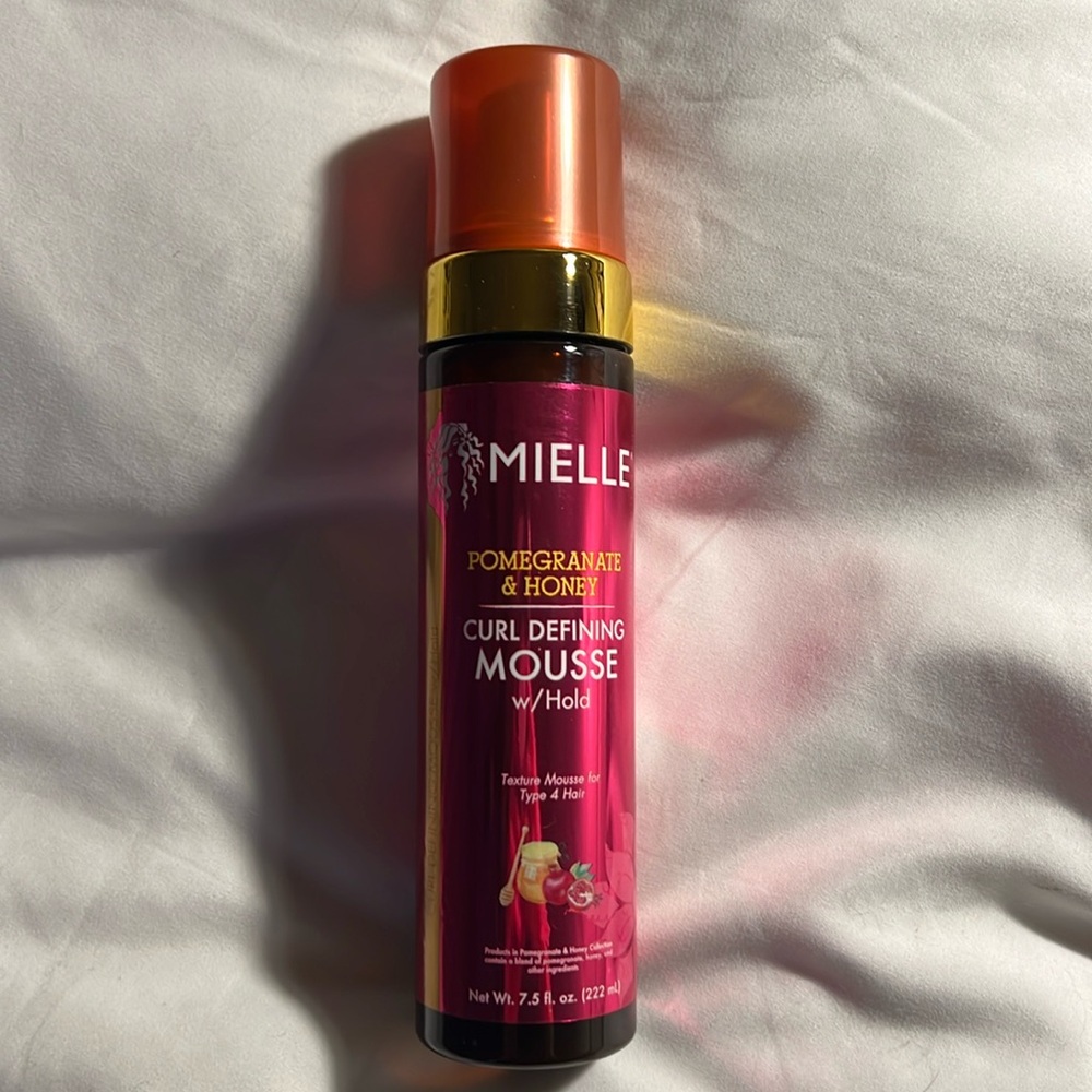 MIELLE - Curl Defining Mousse (Pomegranate + Honey) - Used once.